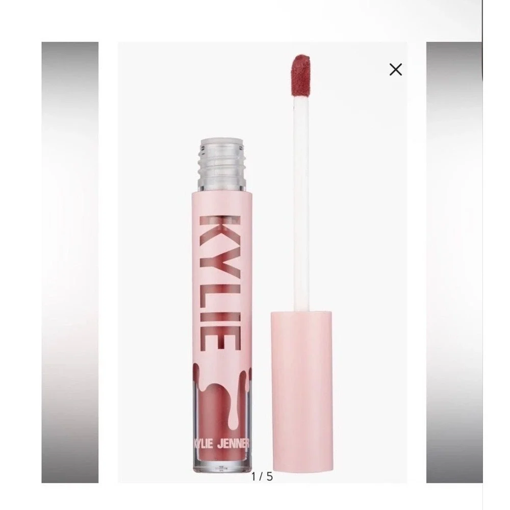 Kylie Cosmetics High Gloss Lip Gloss A Whole Lewk Deep Rose Shiny Finish